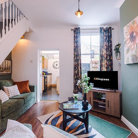 New! Stunning 2-Bed City-Centre Home In Chester By 53 Degrees Property - Ideal For Couples & Groups - Sleeps 6! エクステリア 写真